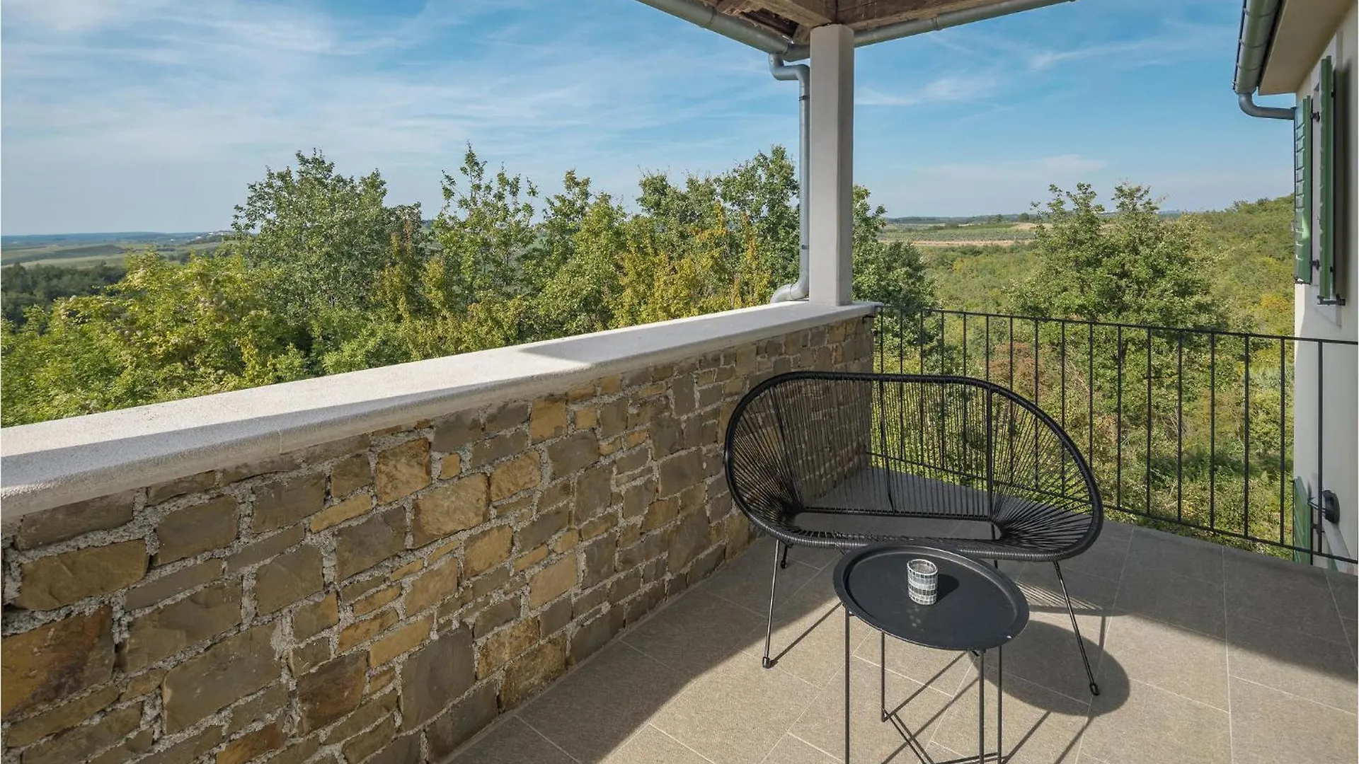 4 Bedroom Gorgeous Home In Baredine Donje Baredine 0*,