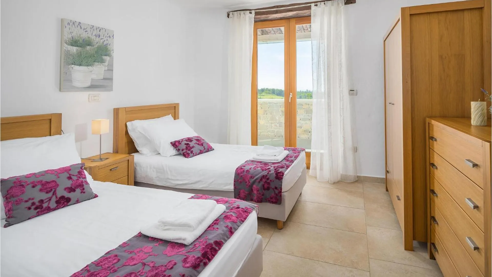 Hébergement de vacances 4 Bedroom Gorgeous Home In Baredine Donje Baredine Croatie