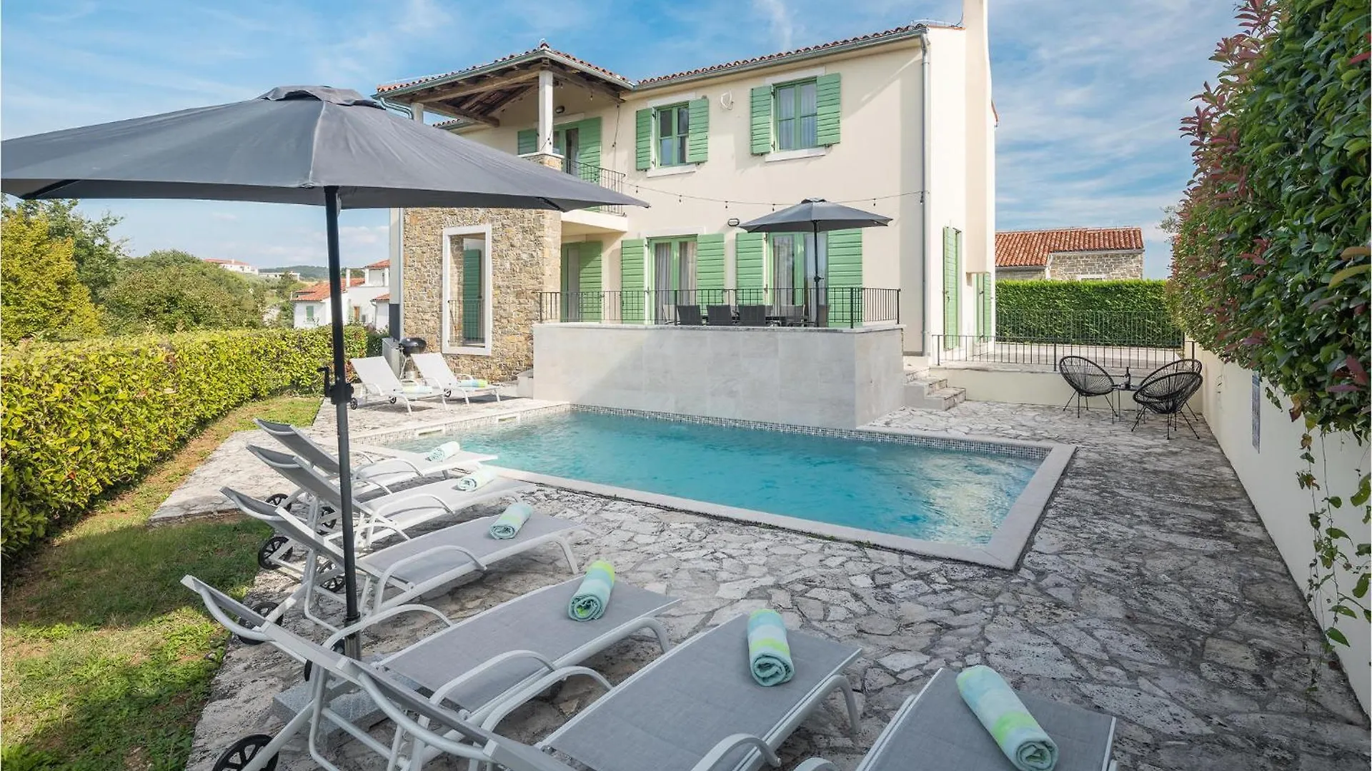 4 Bedroom Gorgeous Home In Baredine Donje Baredine